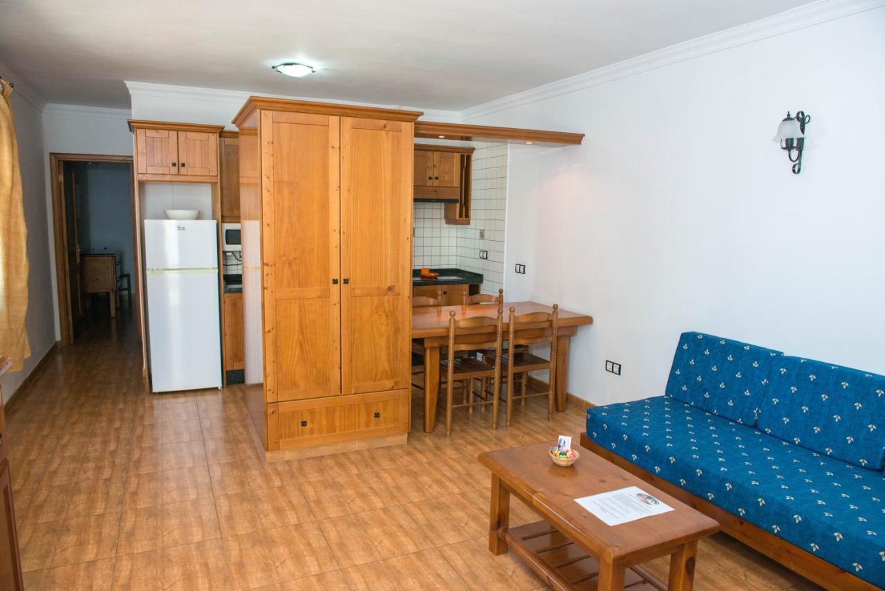 Apartamentos La Palmera Фронтера Екстериор снимка
